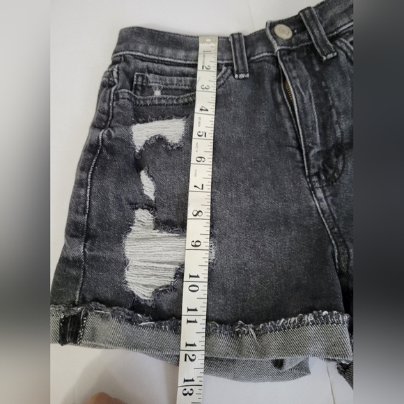 SO Brand Juniors Dark Grey High Rise Distressed Cuffed Mom Short - Picture 3 of 9